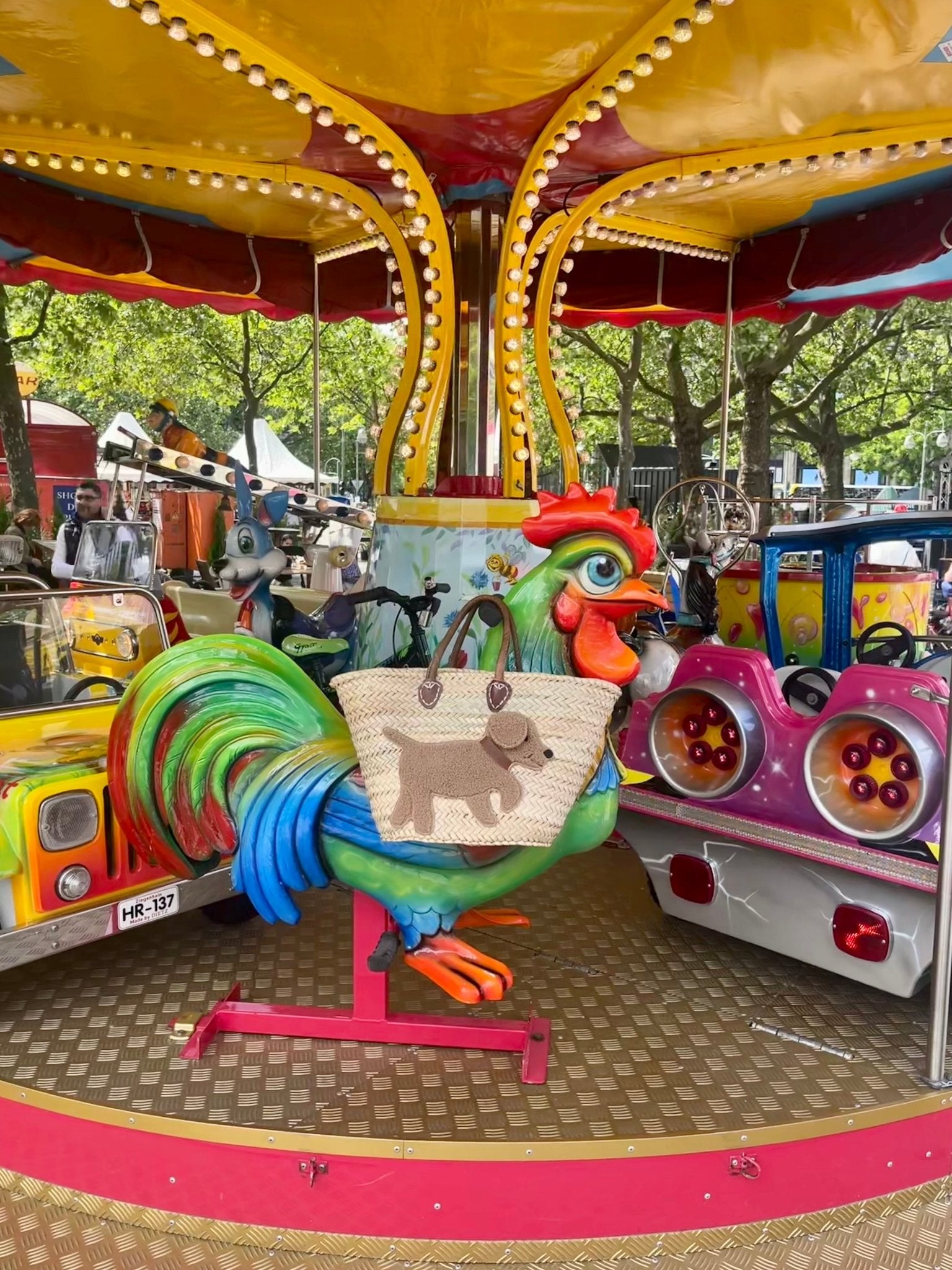 Große Korbtasche Shopper Hund BOBBY SOLO aus Palenblättern mit Ledergriffen - ZIEGFELD Kids