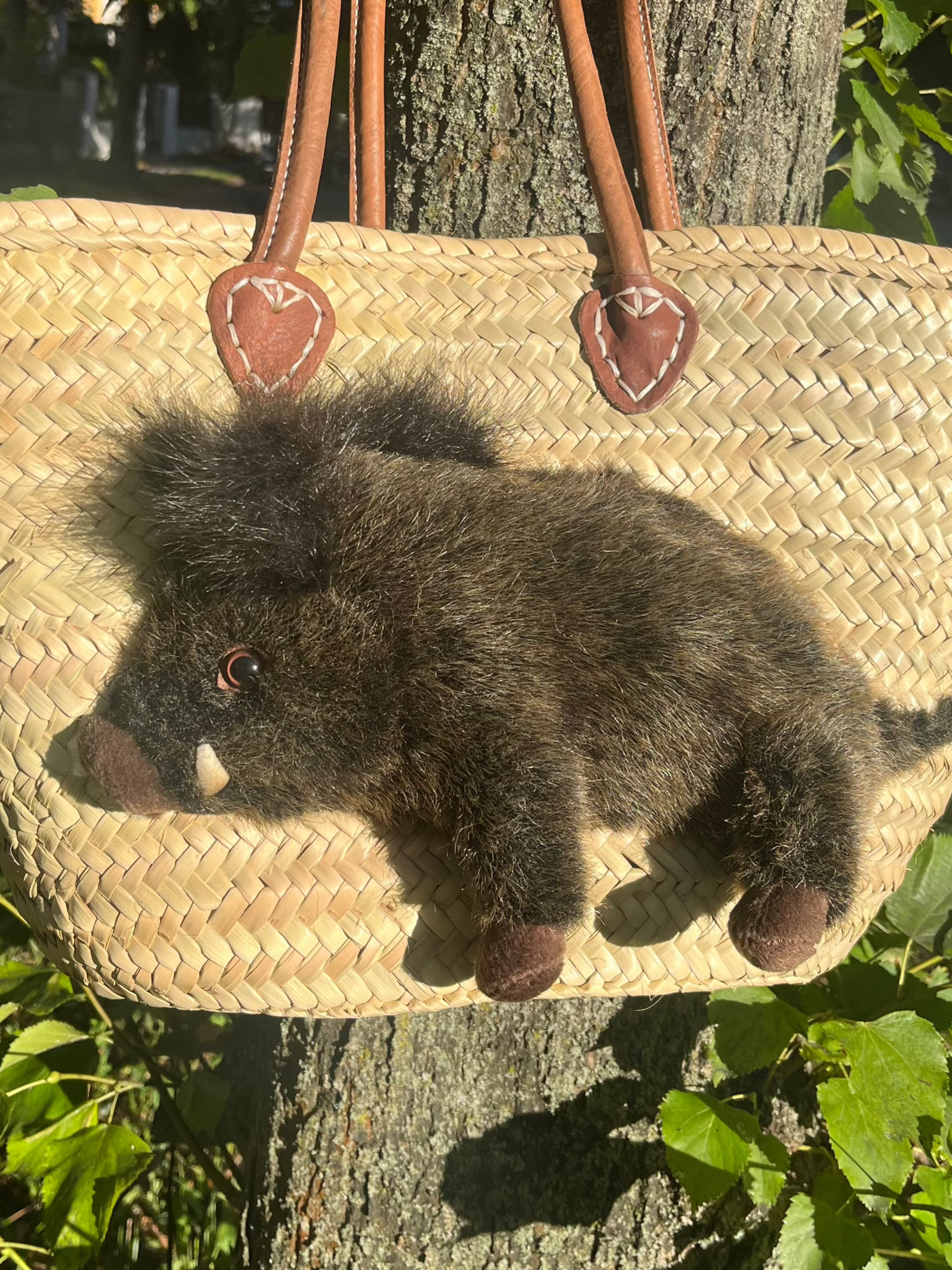 Large basket bag with wild boar Waldemar, leather handles and leather pocket inside